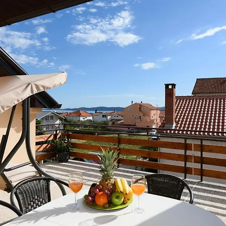 With A Parking Space - 13534 Apartman Zára