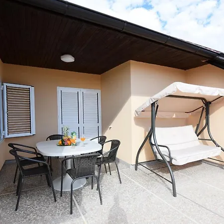 Apartman With A Parking Space - 13534 *