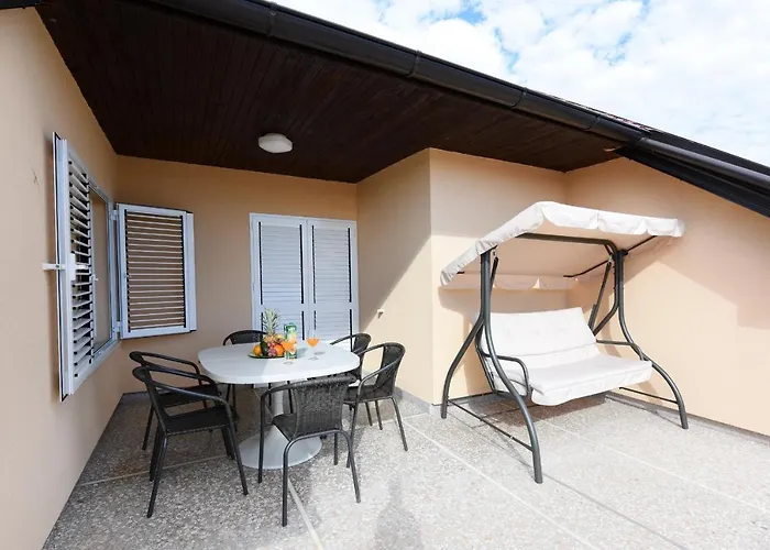 Apartman With A Parking Space - 13534 *