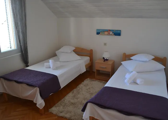 Lejlighed With A Parking Space - 13534 *