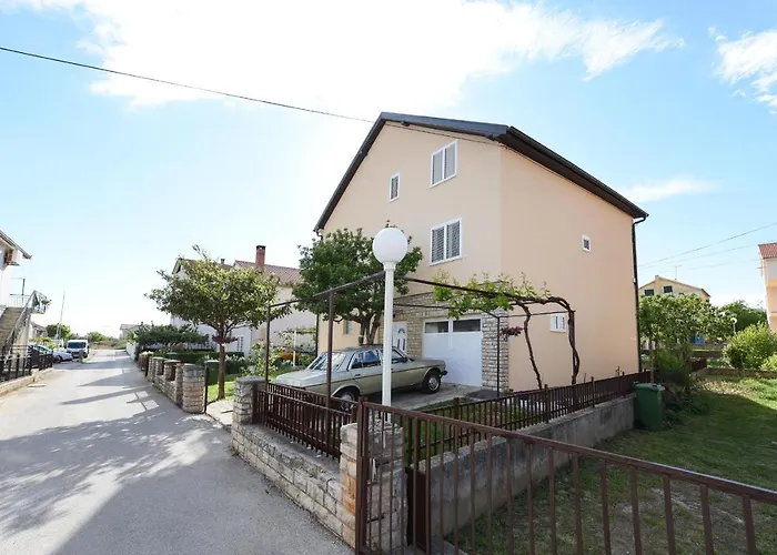 With A Parking Space - 13534 Apartamento Zadar